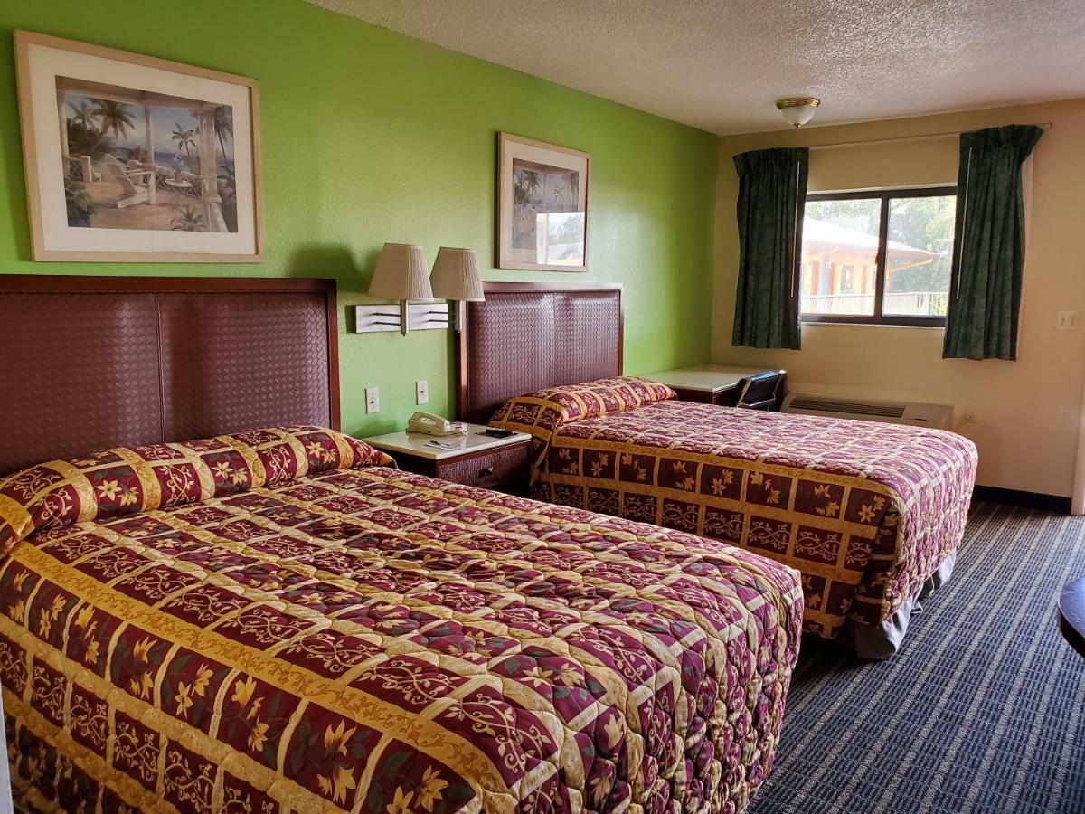 Rodeway Inn Forest City Kültér fotó